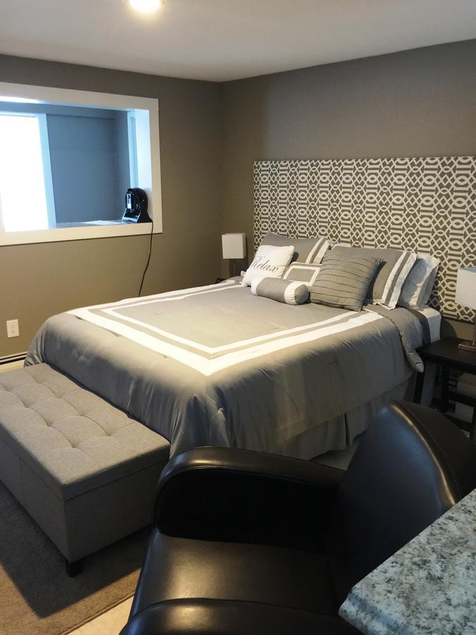 Brimley Motel Suites 외부 사진