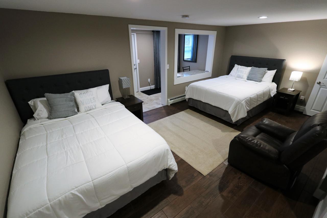Brimley Motel Suites 외부 사진